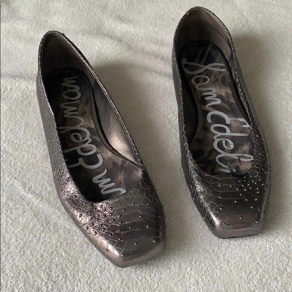 Newer Sam Edelman Metallic Flat with Studs 💎